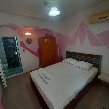 Eren Hotel Gumuldur