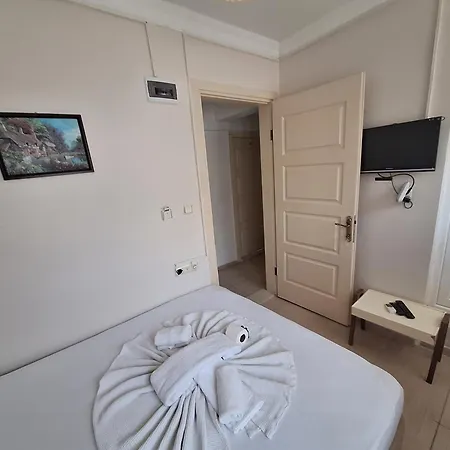 Eren غومولدور