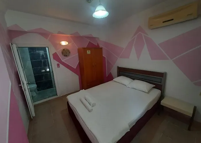 Eren Szálloda Gümüldür